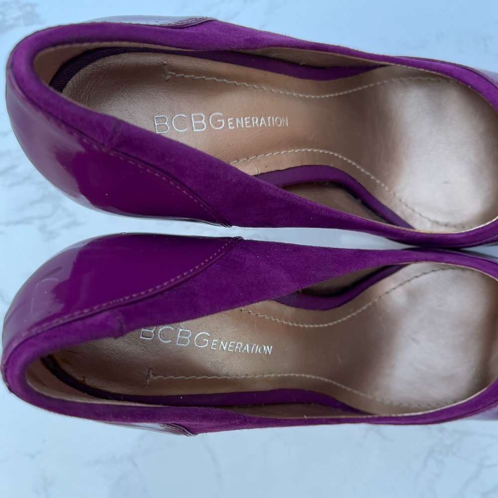 BCBGeneration Purple Heels Size 8 - Picture 4 of 11